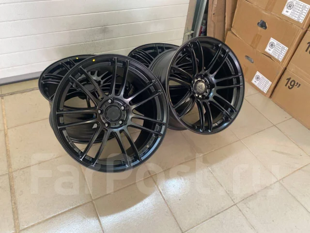 Wheelegend. 9.5x18", 5x114.3, ET35, �� 73,1���. ����