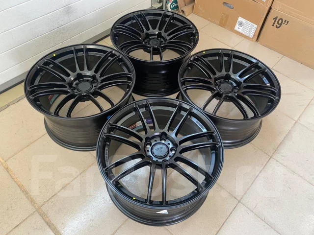 Wheelegend. 8.5/9.5x18", 5x114.3, ET38/35, �� 73,1���. ����