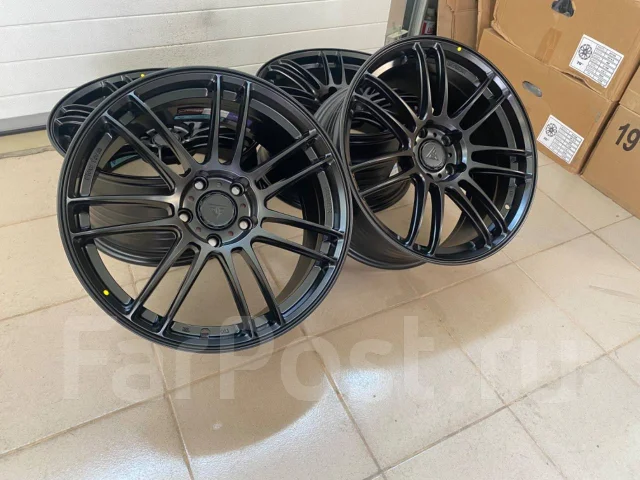 Wheelegend. 8.5x18", 5x114.3, ET38, �� 73,1���. ����
