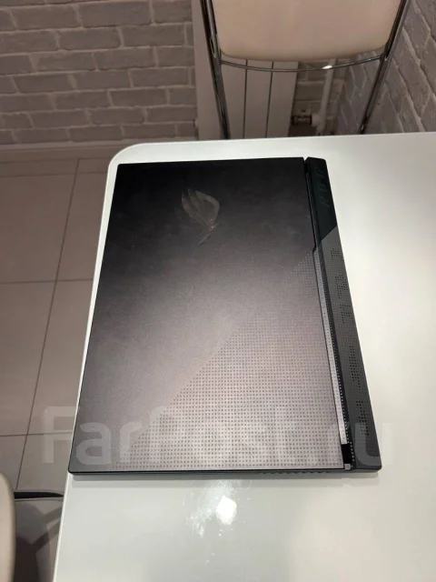 Asus ROG Strix G17. 17.3", 3,4����, ��� 16 ��, ���� 512���, WiFi: 1, Bluetooth: 1, ����������� �� 6��. ����