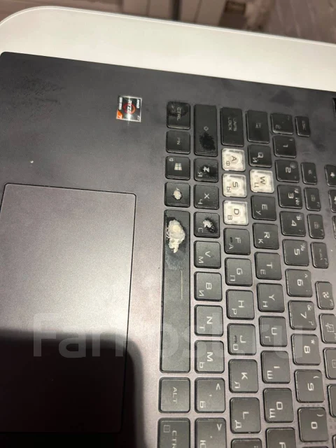 Asus ROG Strix G17. 17.3", 3,4����, ��� 16 ��, ���� 512���, WiFi: 1, Bluetooth: 1, ����������� �� 6��. ����