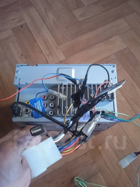 Pioneer MVH-A100V ����