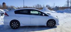 Honda Insight.   