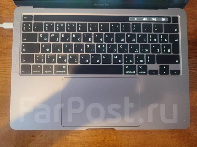 Apple MacBook Pro 13 2020. 13.3", 1,4����, ��� 8 ��, ���� 250���, WiFi: 1, Bluetooth: 1, ����������� �� 5��. ����