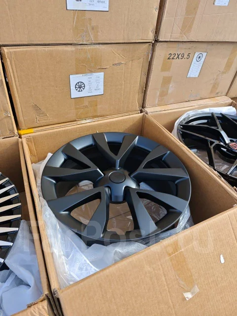 Tesla. 9.5/9.0x20", 5x120, ET38/35, �� 64,1���. ����