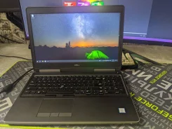 Dell Precision 7520. 15.6", 2,7����, ��� 16 ��, ���� 500���, WiFi: 1, Bluetooth: 1, ����������� �� 2��. ����