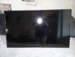 Polarline 43PL52TC-SM. LCD (��) ����
