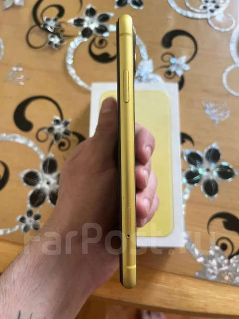 Apple iPhone 11. �/�, 64 ��, ������, 4G LTE ����