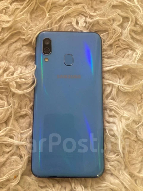 Samsung Galaxy A40. �/�, 64 �� ����