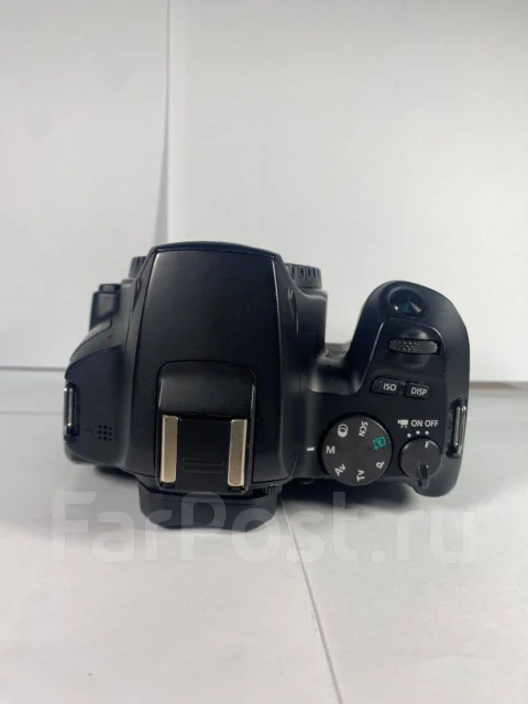 Canon EOS 250D Kit. 20 � ����� ��, ���: 4� ����