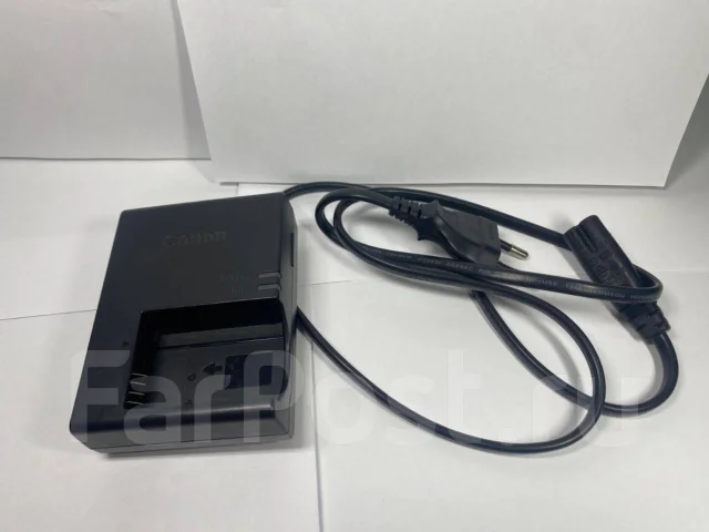 Canon EOS 250D Kit. 20 � ����� ��, ���: 4� ����