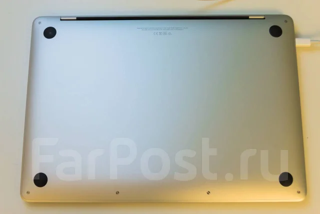 Apple MacBook Pro 13 2020. 13", 1,4����, ��� 8 ��, ���� 256���, WiFi: 1, Bluetooth: 1, ����������� �� 10��. ����
