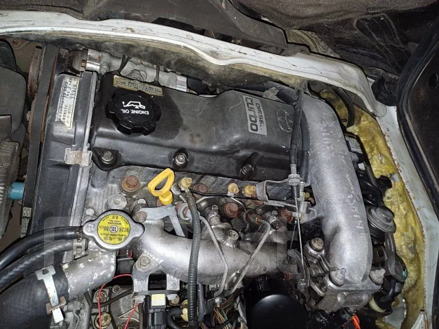Toyota Hiace. KZH106, 1KZTE ����