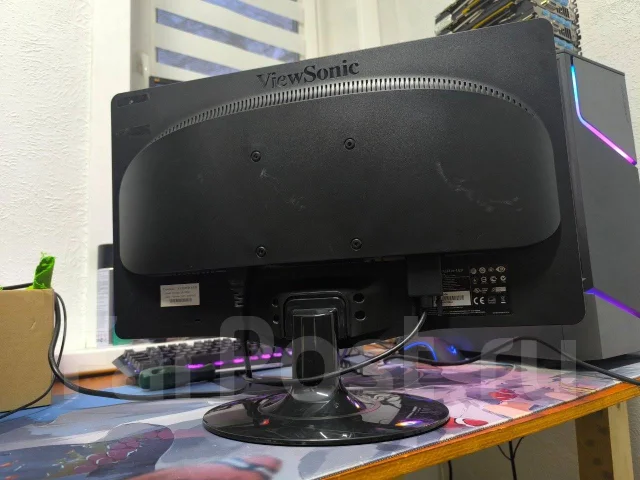 ViewSonic. 22", ���������� �� (LCD, LED, QLED) ����
