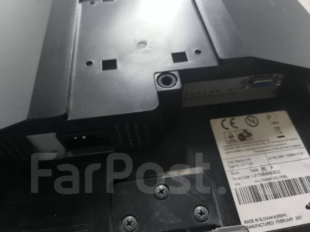 Samsung. 17", ���������� �� (LCD, LED, QLED) ����