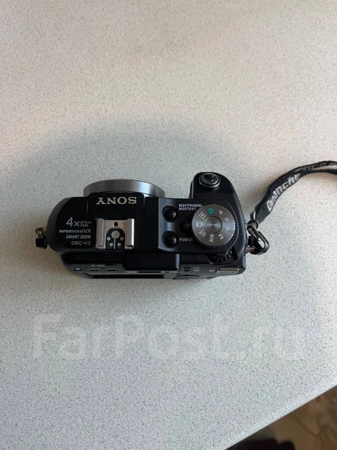 Sony Cyber-shot DSC-V3 ����