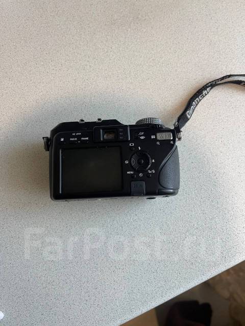 Sony Cyber-shot DSC-V3 ����