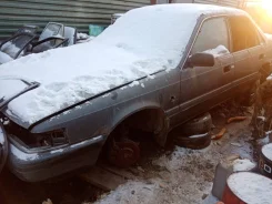 Mazda 626 ����