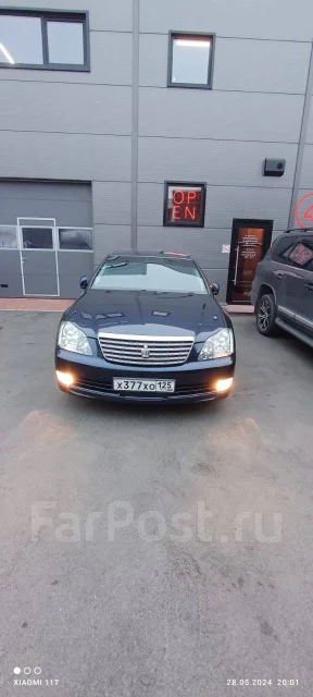 Toyota Crown. �������, 4wd, 3.0 (256��.�.), ������, 260 000����. �� ����