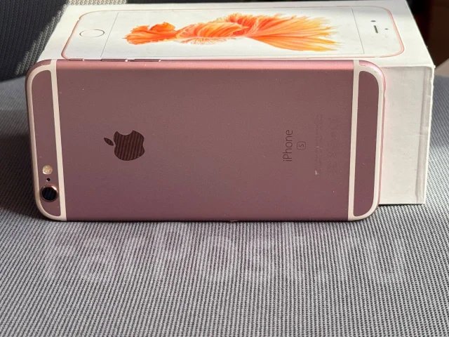 Apple iPhone 6s. �/�, 64 ��, 3G, 4G LTE, ����������, NFC ����