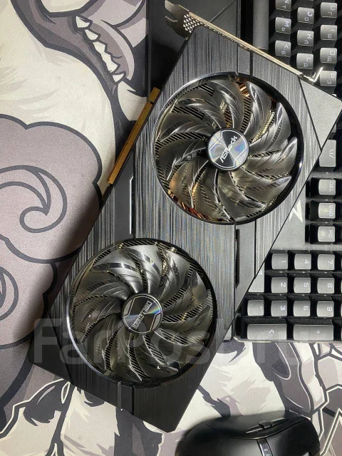 Intel Arc A750 ����