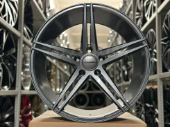 Vossen VPS-302. 8.5x19", 5x114.3, ET35, �� 73,1���. ����