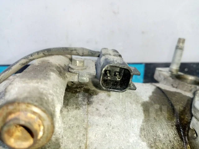 ���������� ������������ [�/�] FORD 1827895 1827895 ����