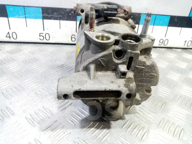 ���������� ������������ [�/�] FORD 1827895 1827895 ����