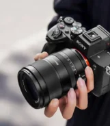 Sony Alpha ILCE-7 Kit. 20 � ����� ��, ���: 3� ����