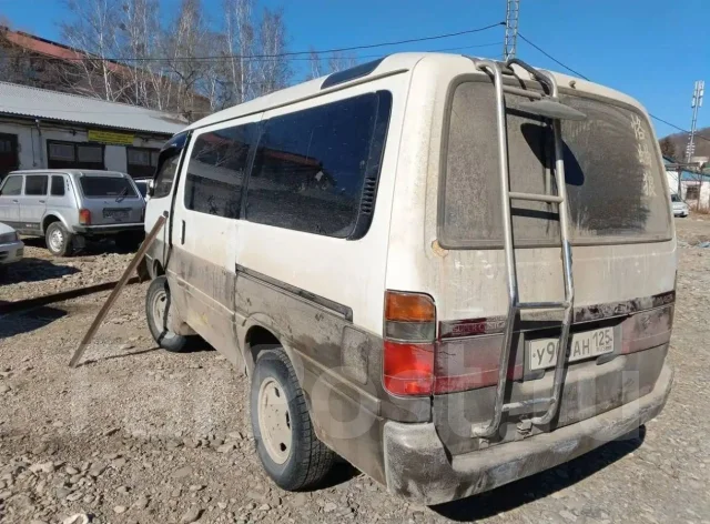 Toyota Hiace. �������, ������, 2.4 (2 446��.�.), ������, 180 000����. �� ����