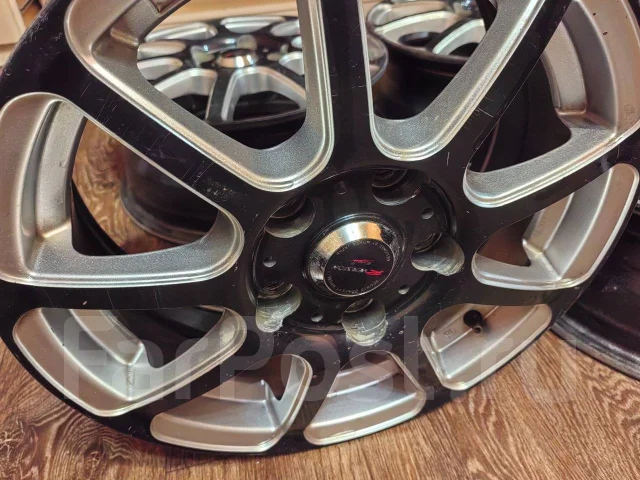 4 Racing. x15", 5x114.3 ����