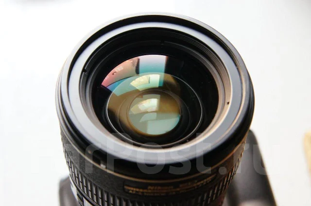 Nikon. ������� ������� 77 �� ����