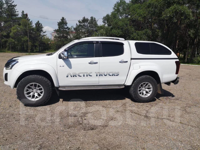Isuzu D-MAX. �������, 4wd, 3.0 (177��.�.), ������, 150 000����. �� ����
