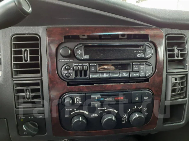 Dodge Durango. DN, 5.9 ����