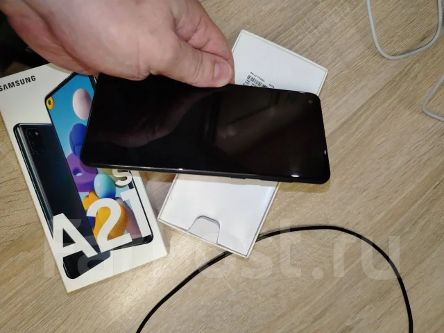 Samsung Galaxy A21s. �/�, 64 ��, 4G LTE ����