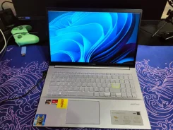 Asus VivoBook S15. 15.6", 4,3����, ��� 8 ��, ���� 512���, WiFi, Bluetooth ����