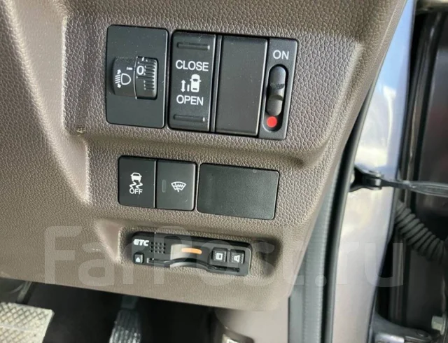 Honda Freed. �������, 4wd, 1.5 (110��.�.), ������, 98 000����. ��, �/�, ��� ���. ��� ����� �� ������������ ����