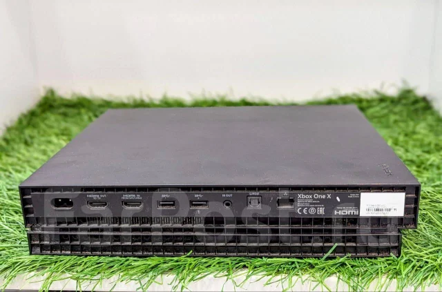 Microsoft Xbox One X ����