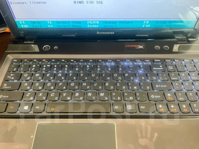 Lenovo IdeaPad Y580. 15.6", 2,4����, ��� 8 ��, ���� 256���, WiFi: 1, Bluetooth: 1, ����������� �� 1��. ����