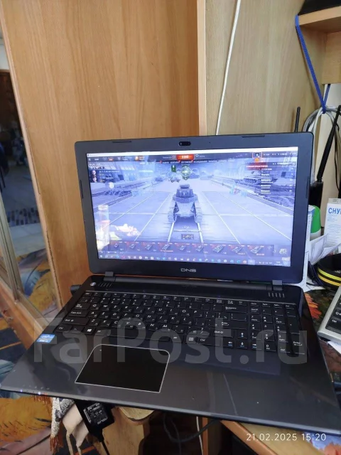 DNS. 16", 2,6����, ��� 4 ��, ���� 512���, WiFi: 1, Bluetooth: 1, ����������� �� 2��. ����