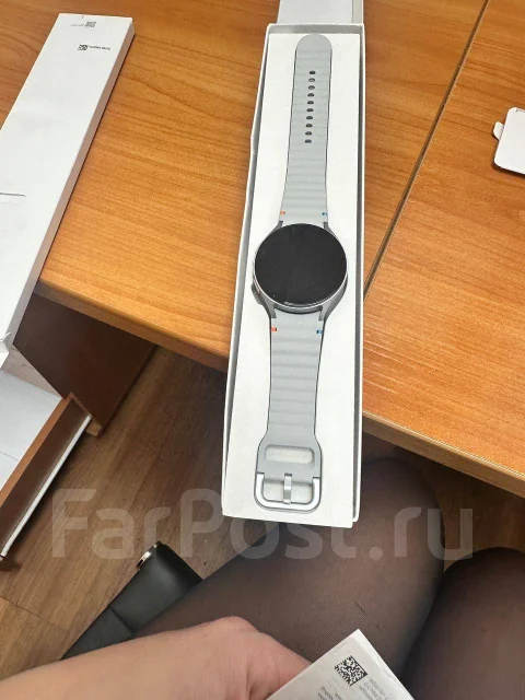 Samsung Galaxy Watch7. NFC ����