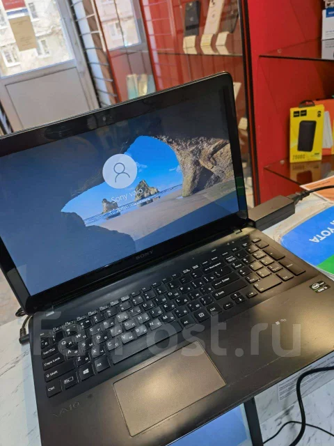 Sony VAIO. 15", ��� 6 ��, ���� 500���, WiFi: 1, Bluetooth: 1 ����