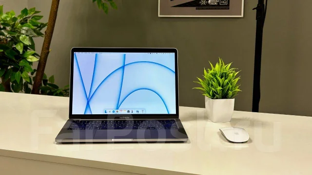 Apple MacBook Pro 13 2020 Late MYDC2. 13", 1,4����, ��� 8 ��, ���� 500���, WiFi: 1, Bluetooth: 1 ����