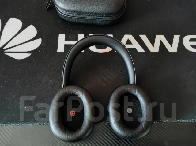 Huawei FreeBuds Studio ����