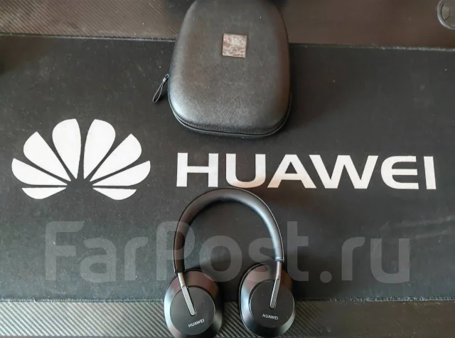 Huawei FreeBuds Studio ����