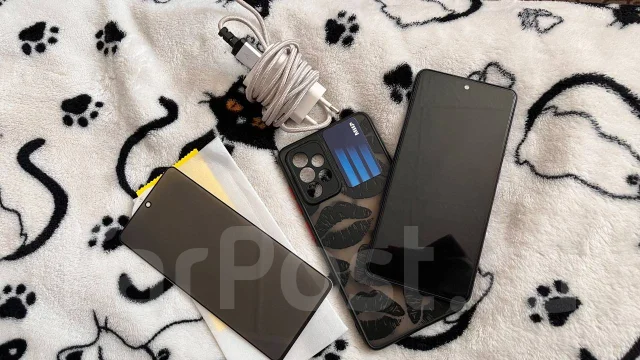 Samsung Galaxy A52. �/�, 256 ��, ����������, NFC ����