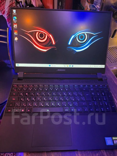 Gigabyte Aorus 5. 15.6", ��� 16 ��, ���� 1 024���, WiFi: 1, Bluetooth: 1, ����������� �� 4��. ����