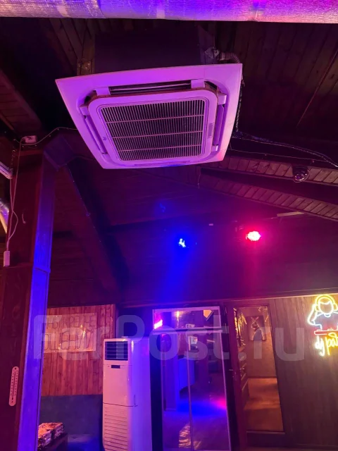 Oasis. 200��&sup2; ����
