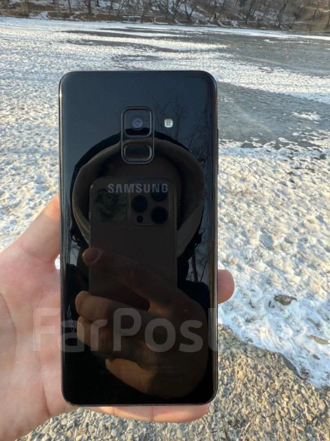Samsung Galaxy A8 2018. �/�, 32 ��, ������, 4G LTE, Dual-SIM, NFC ����