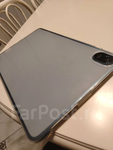 Honor. 10 ������, ������ 128 �� ����